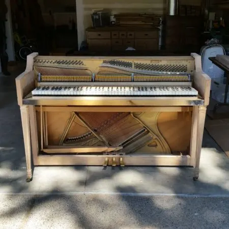 Jasa Perbaikan Body Piano
